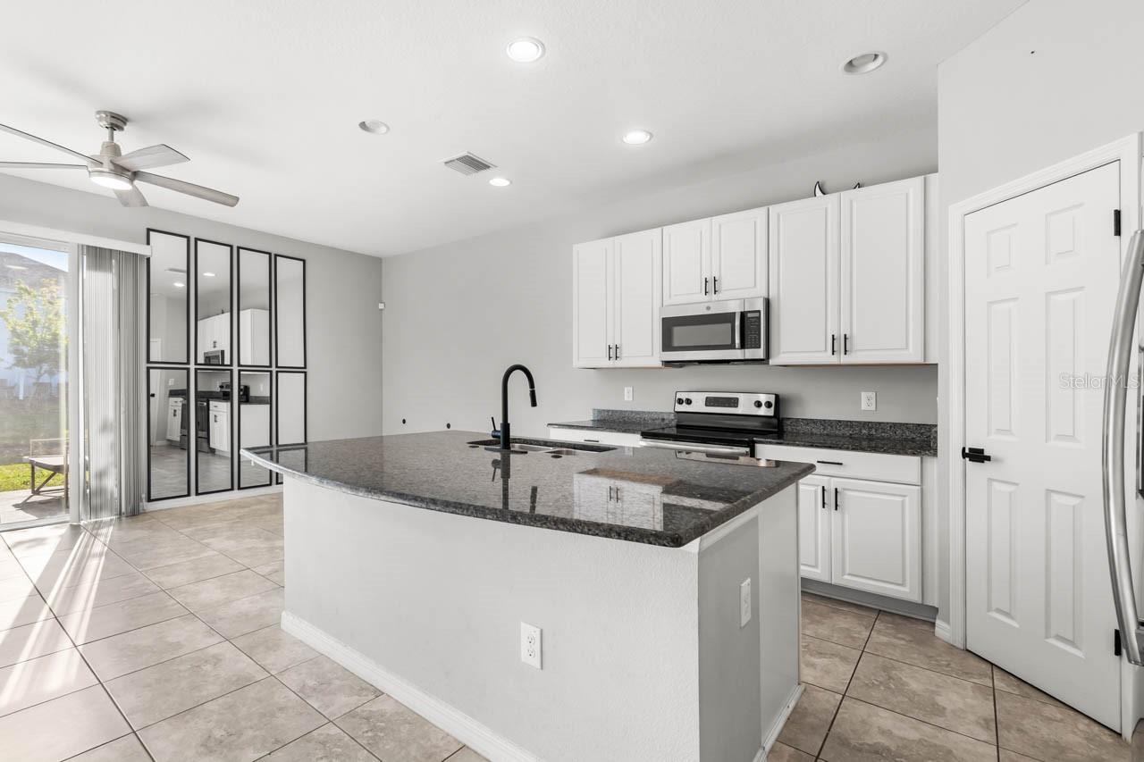 Image 7 of 26 For 7052 Summer Holly Place