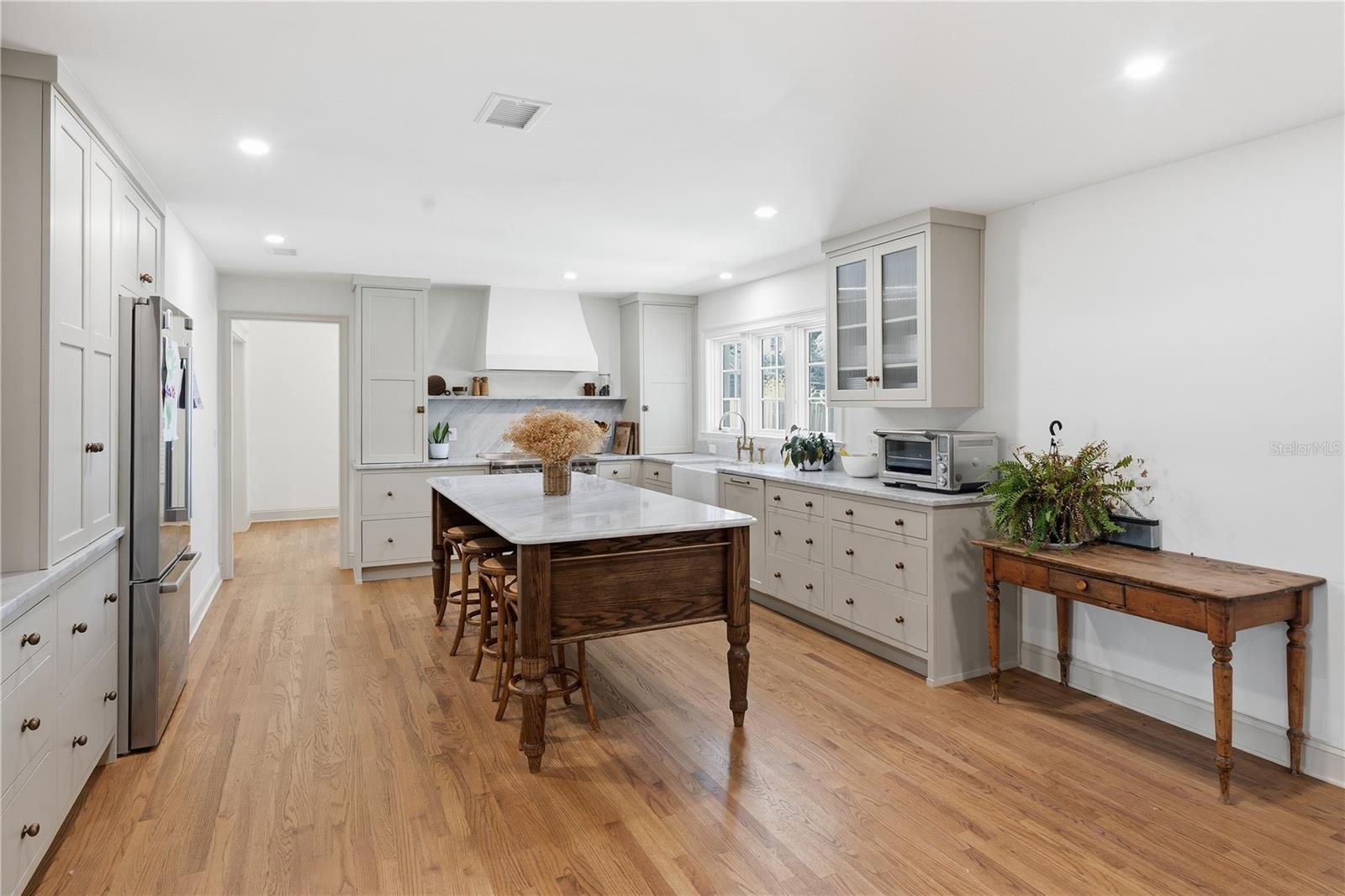 Image 10 of 36 For 1884 Oakdale Lane N