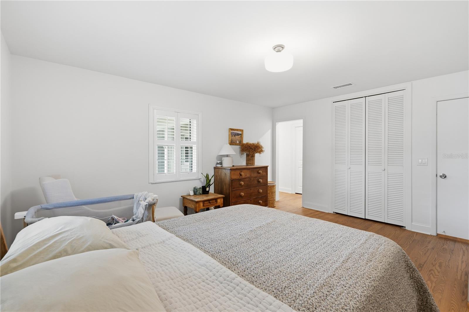 Image 19 of 36 For 1884 Oakdale Lane N