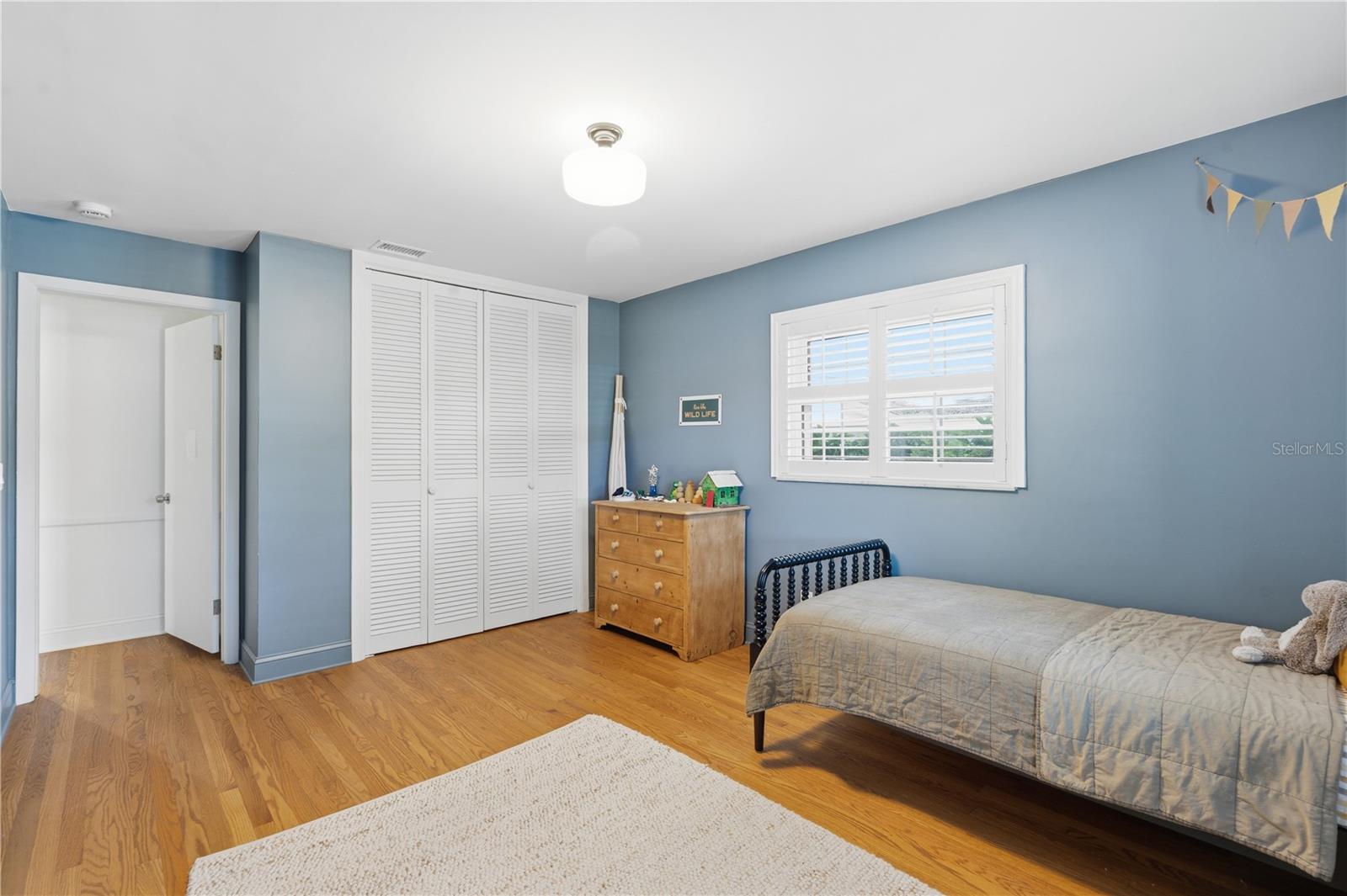 Image 23 of 36 For 1884 Oakdale Lane N