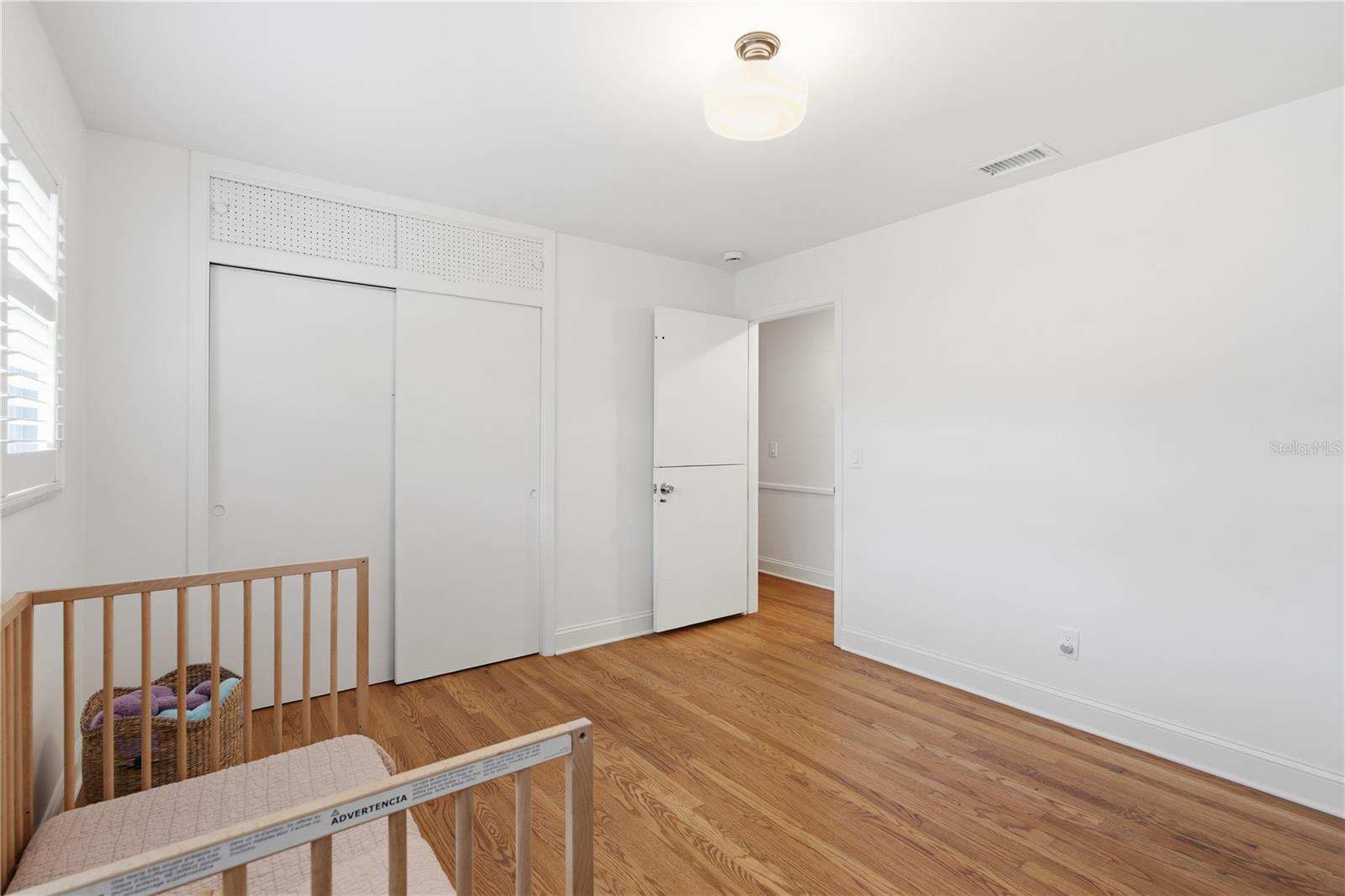 Image 26 of 36 For 1884 Oakdale Lane N