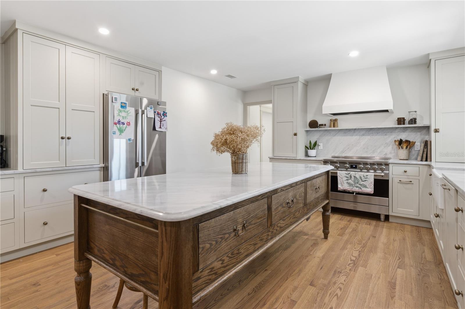 Image 3 of 36 For 1884 Oakdale Lane N