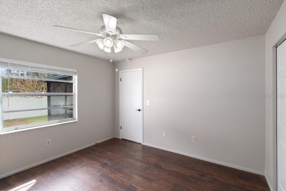 Image 12 of 31 For 14003 Basin Street