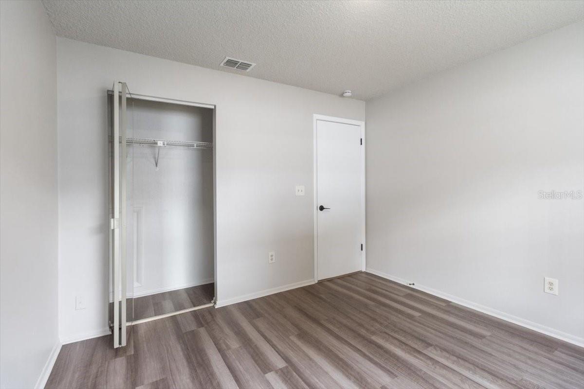 Image 18 of 31 For 14003 Basin Street