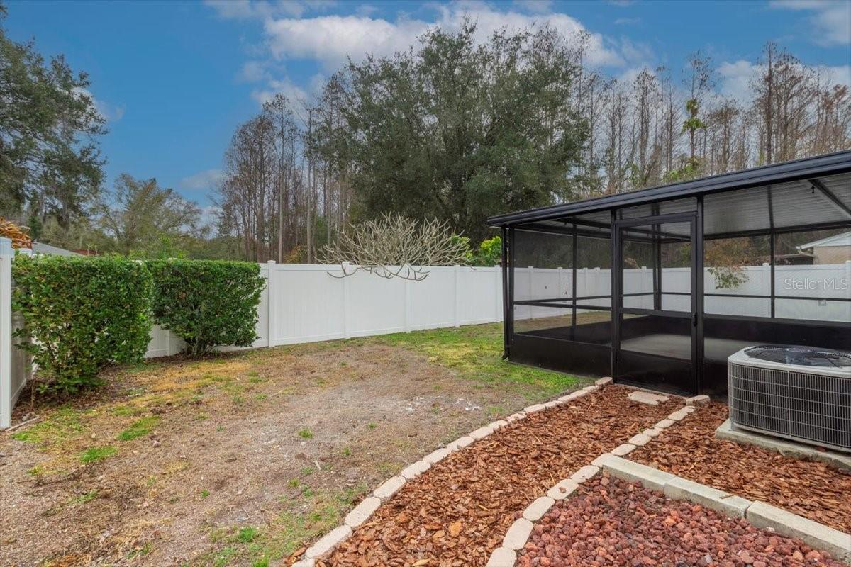 Image 25 of 31 For 14003 Basin Street