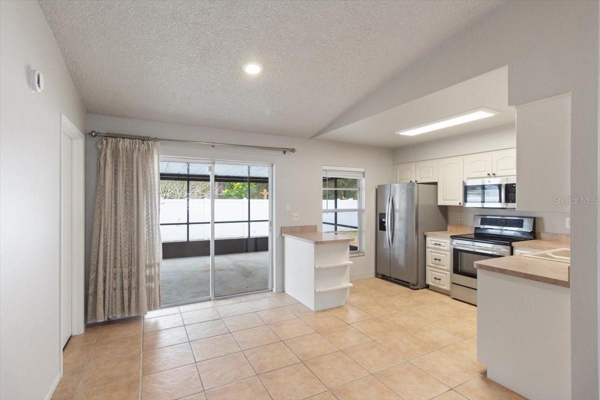 Image 9 of 31 For 14003 Basin Street