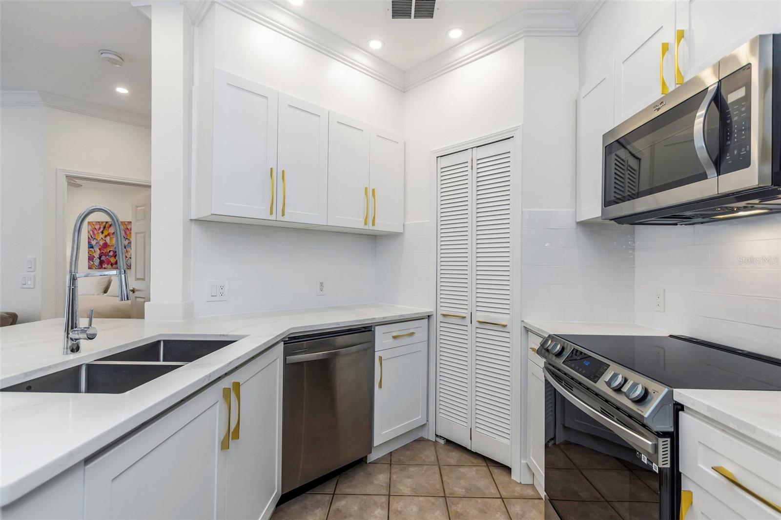 Image 11 of 30 For 2199 Chianti Place 9-0923