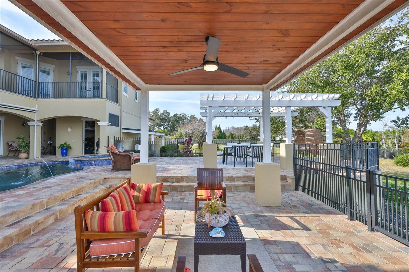 Image 10 of 54 For 10517 Tarpon Springs Road