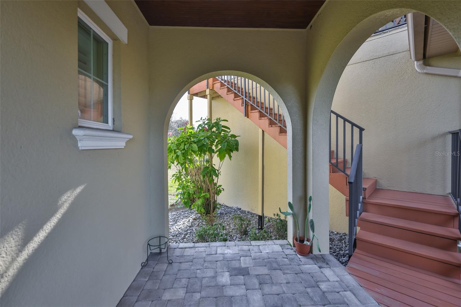 Image 18 of 54 For 10517 Tarpon Springs Road