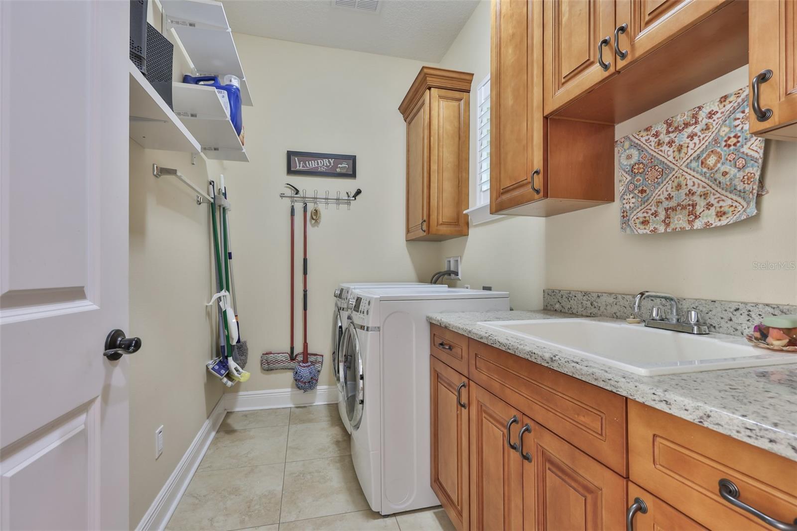 Image 21 of 54 For 10517 Tarpon Springs Road