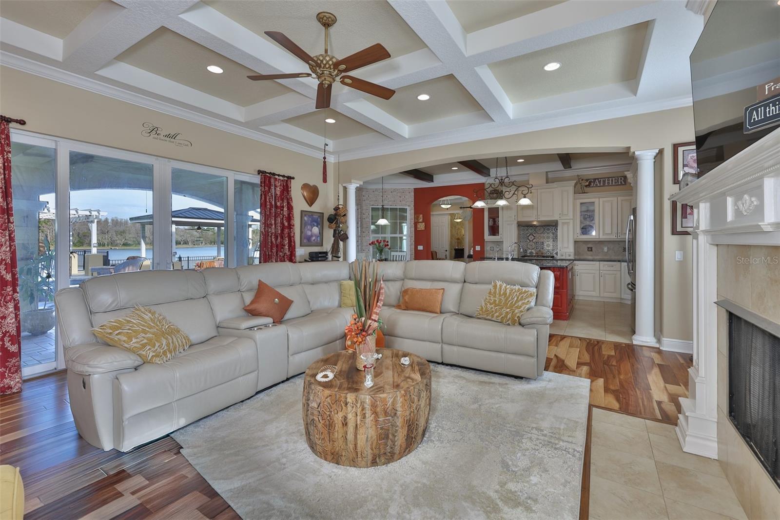 Image 25 of 54 For 10517 Tarpon Springs Road