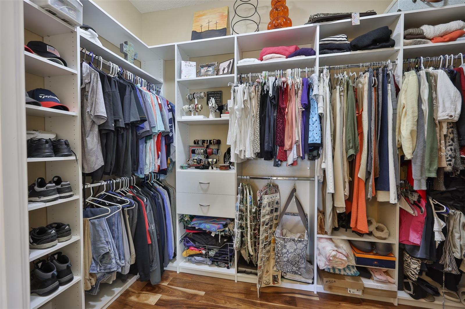 Image 31 of 54 For 10517 Tarpon Springs Road