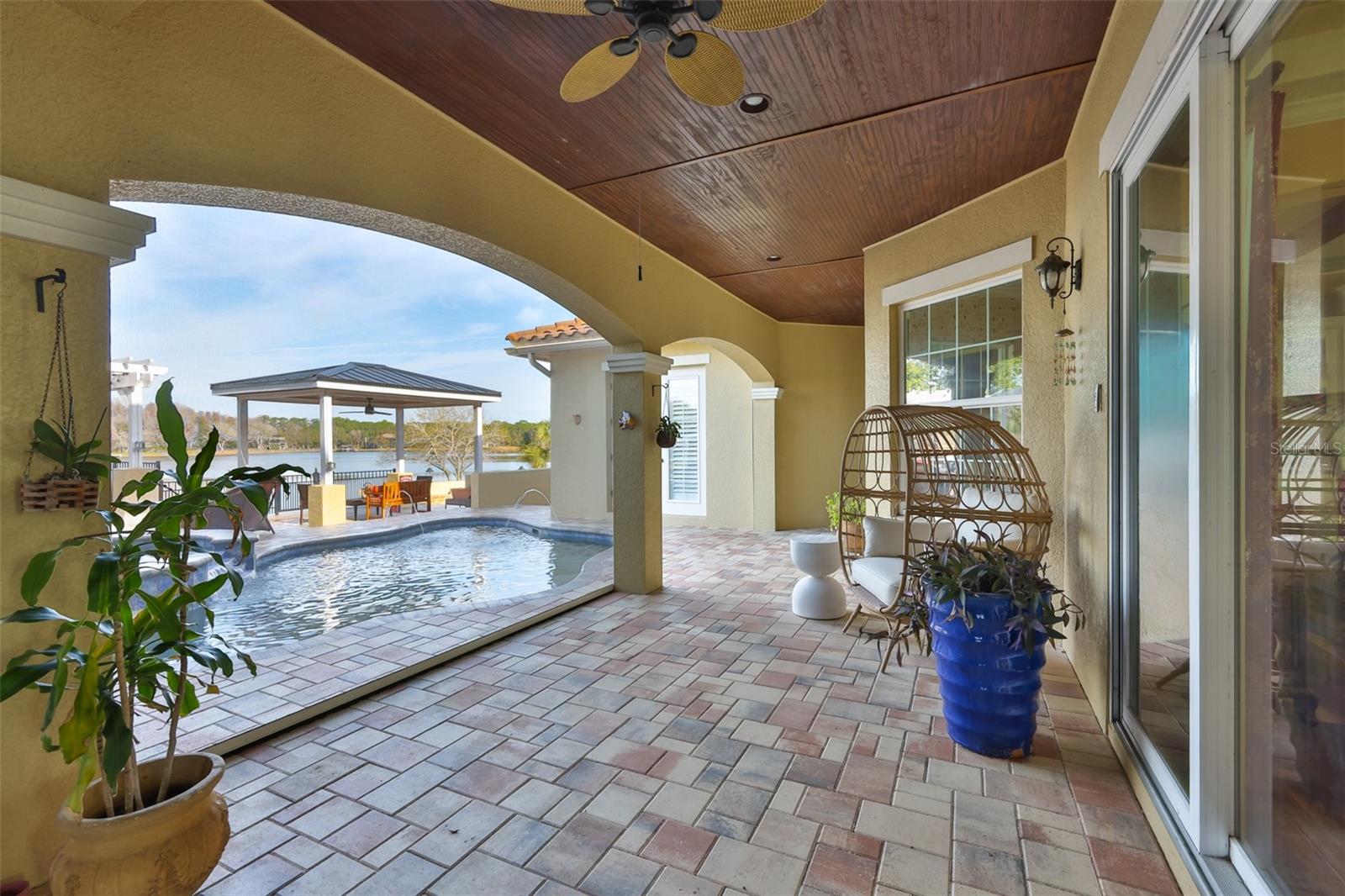 Image 4 of 54 For 10517 Tarpon Springs Road