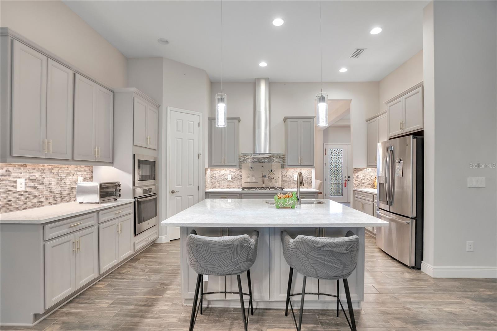 Image 16 of 57 For 21914 Butterfly Kiss Drive