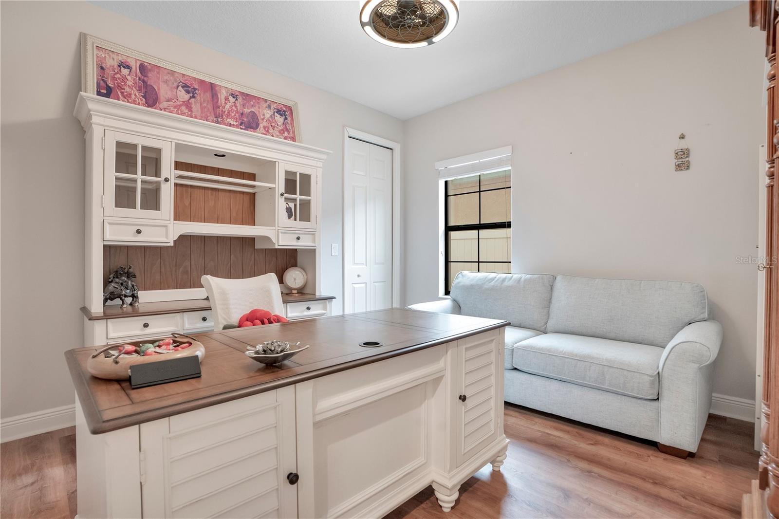 Image 26 of 57 For 21914 Butterfly Kiss Drive