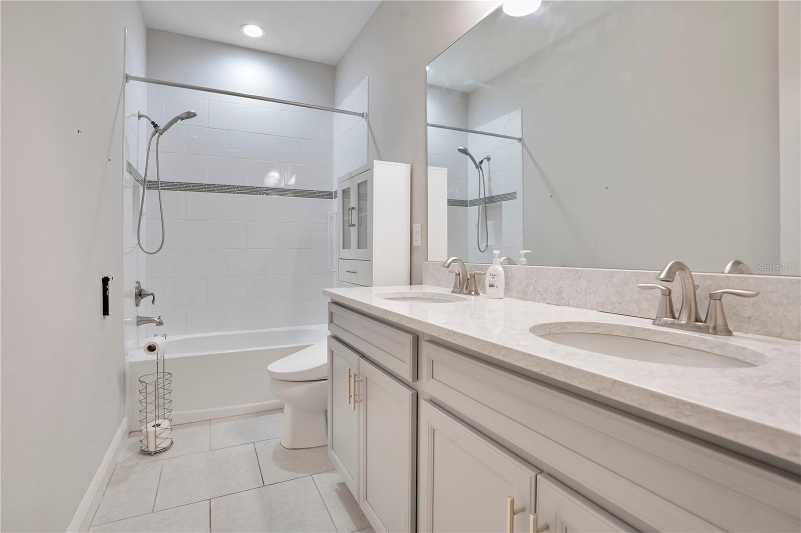 Image 27 of 57 For 21914 Butterfly Kiss Drive