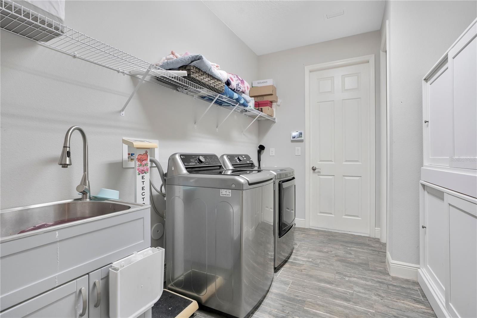 Image 34 of 57 For 21914 Butterfly Kiss Drive