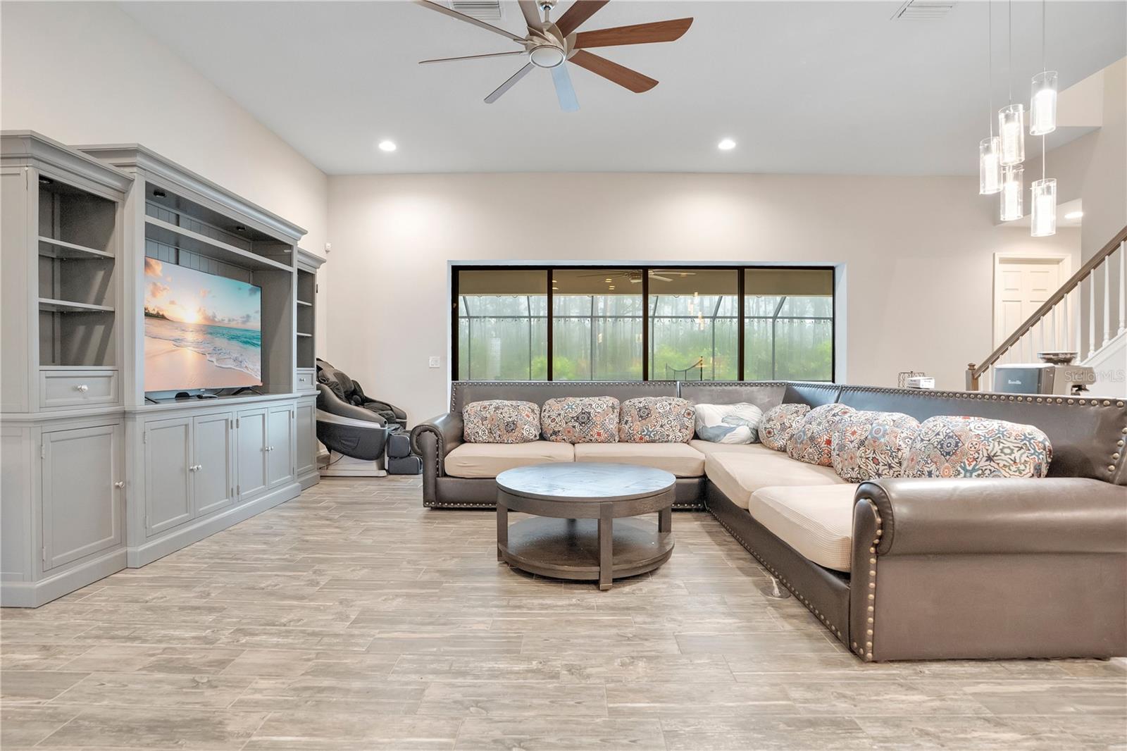 Image 8 of 57 For 21914 Butterfly Kiss Drive