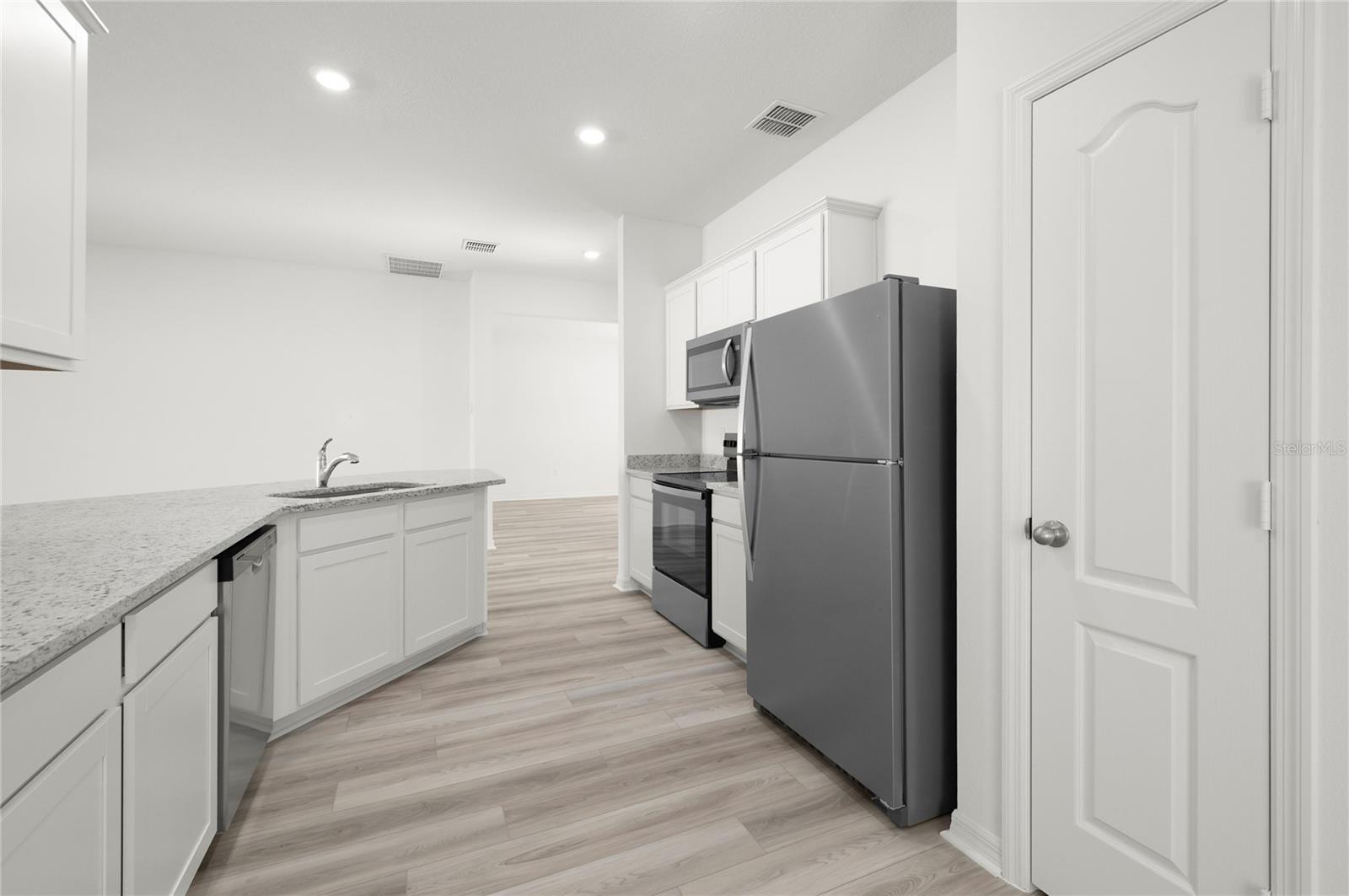 Image 4 of 24 For 13246 Tula Loop