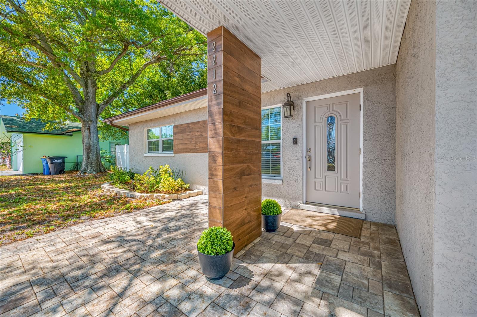 Image 11 of 67 For 2212 Coachman Road