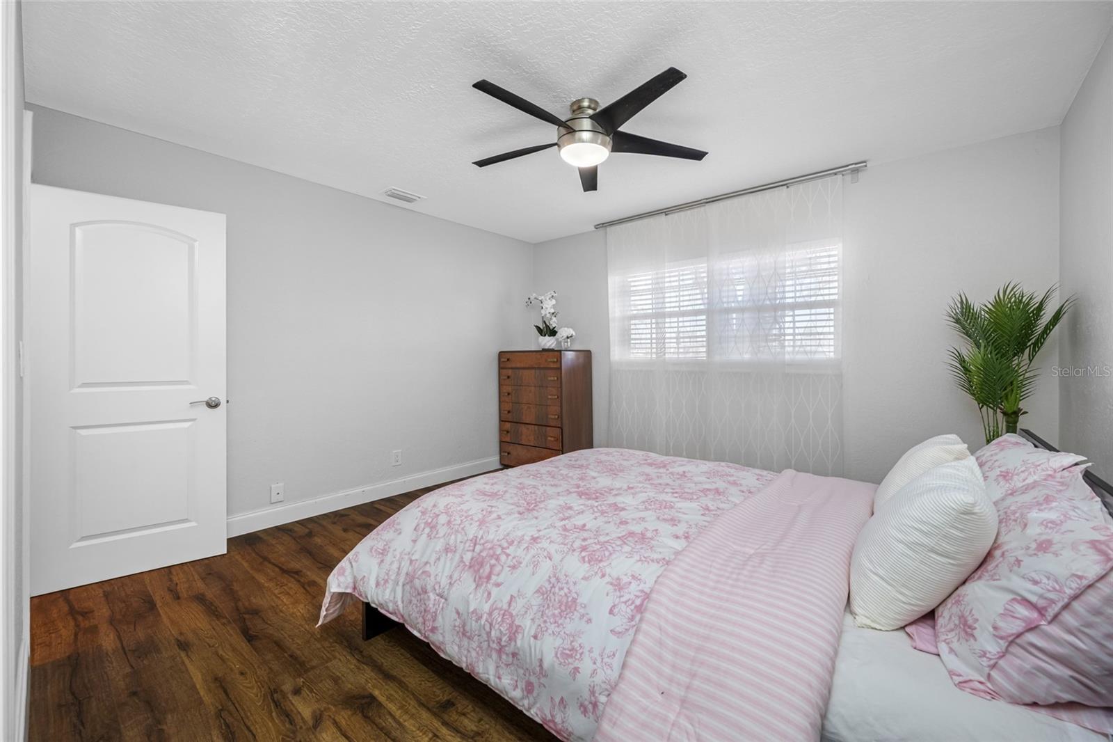 Image 42 of 67 For 2212 Coachman Road