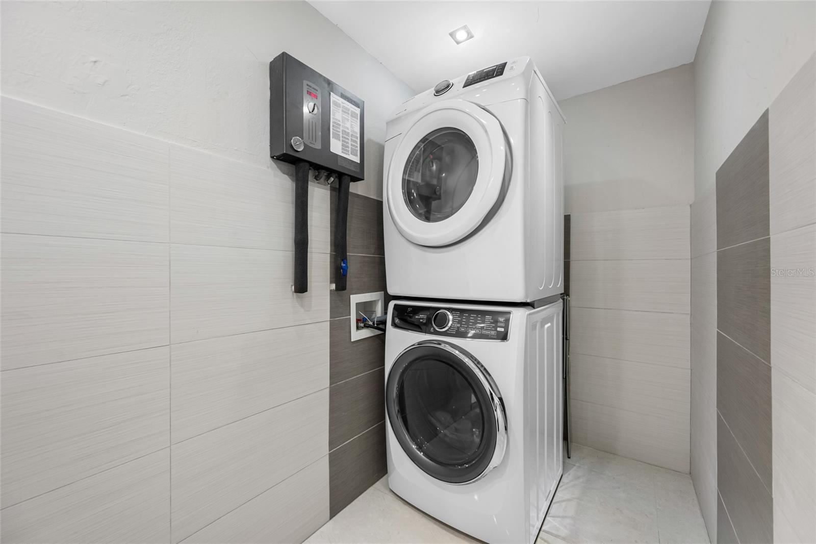 Image 51 of 67 For 2212 Coachman Road