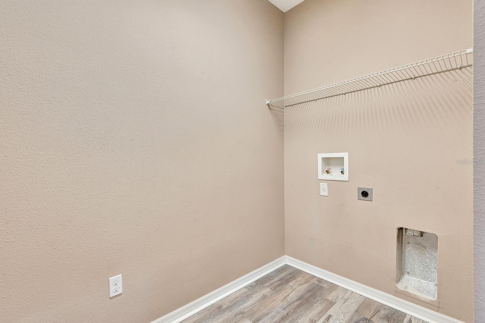 Image 24 of 76 For 9116 Mountain Camellia Lane