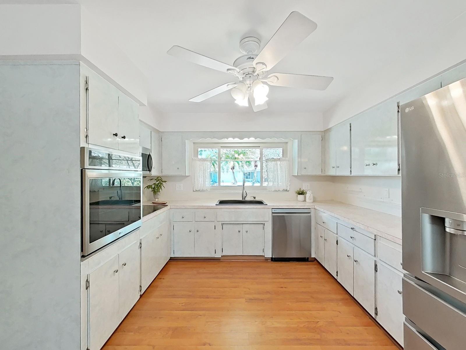 Image 17 of 43 For 1100 Canterbury Road