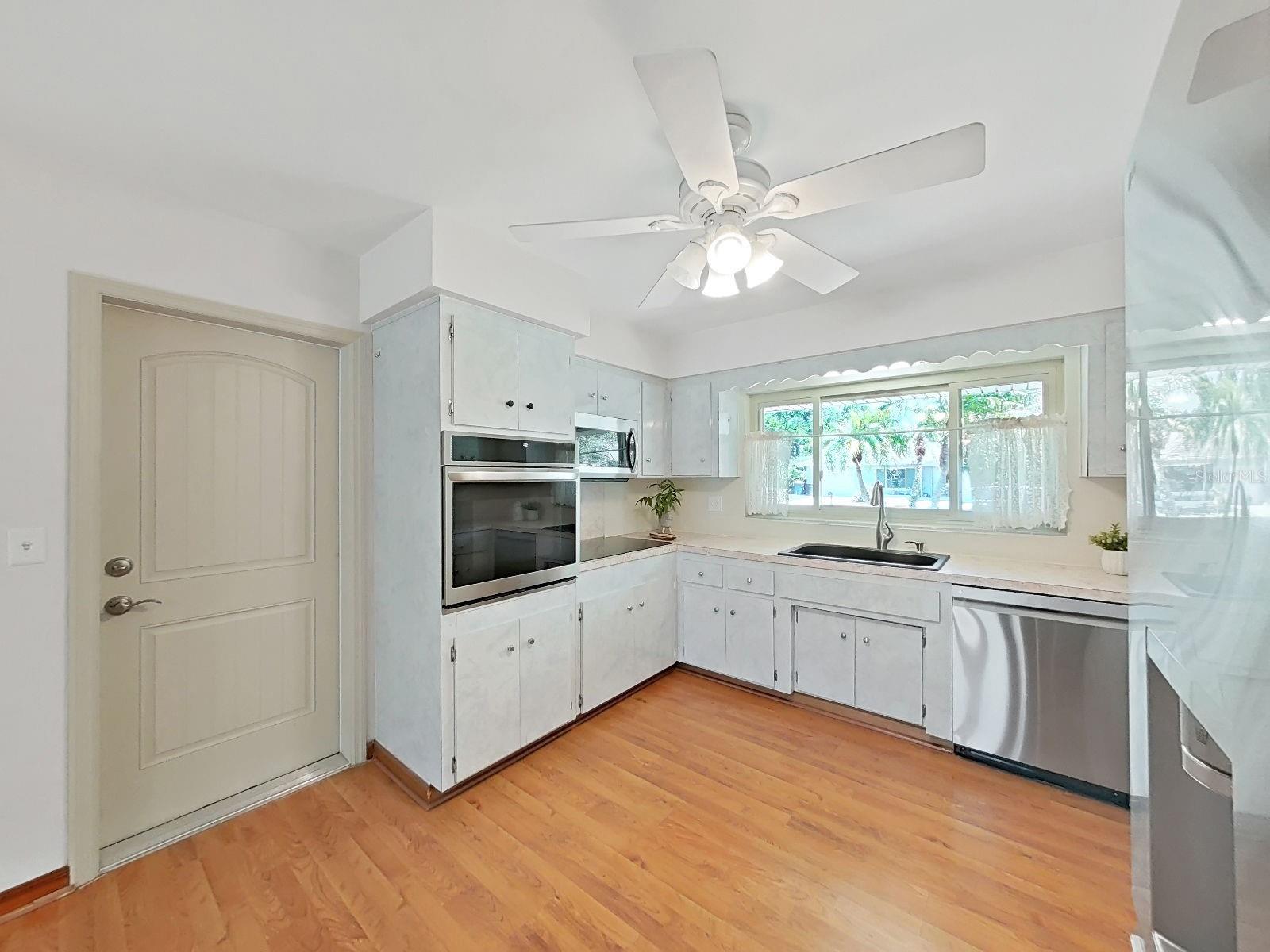 Image 18 of 43 For 1100 Canterbury Road