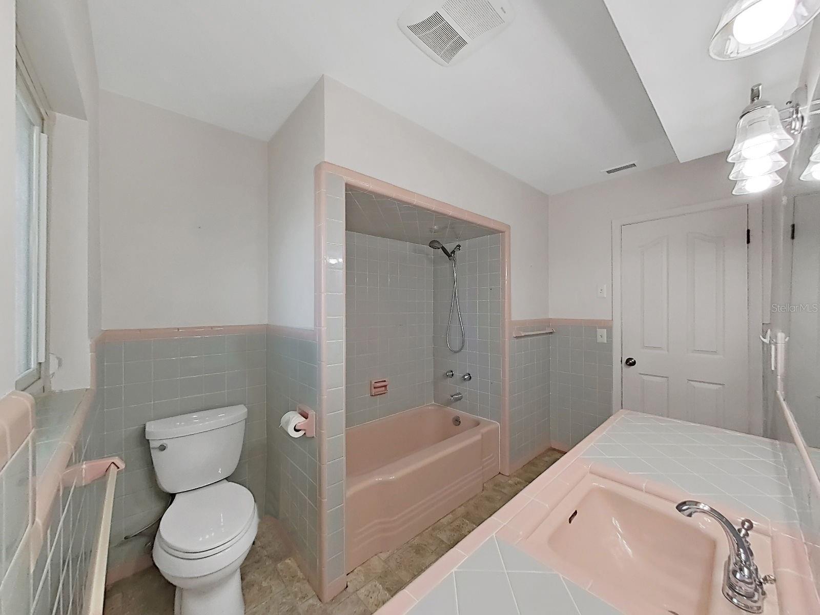 Image 30 of 43 For 1100 Canterbury Road