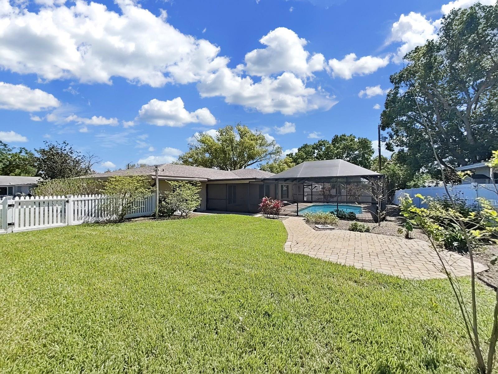 Image 36 of 43 For 1100 Canterbury Road