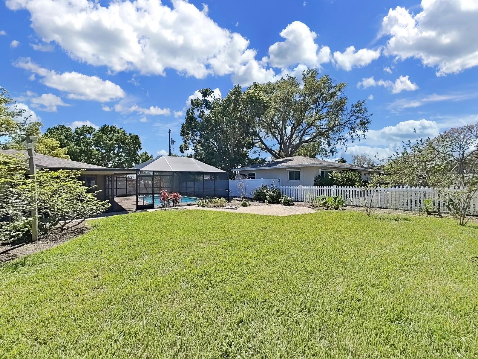 Image 38 of 43 For 1100 Canterbury Road