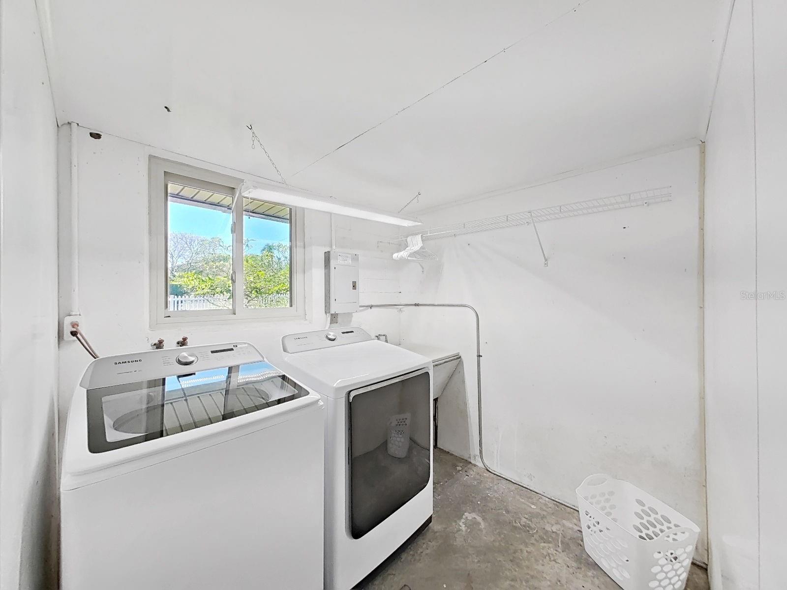 Image 41 of 43 For 1100 Canterbury Road