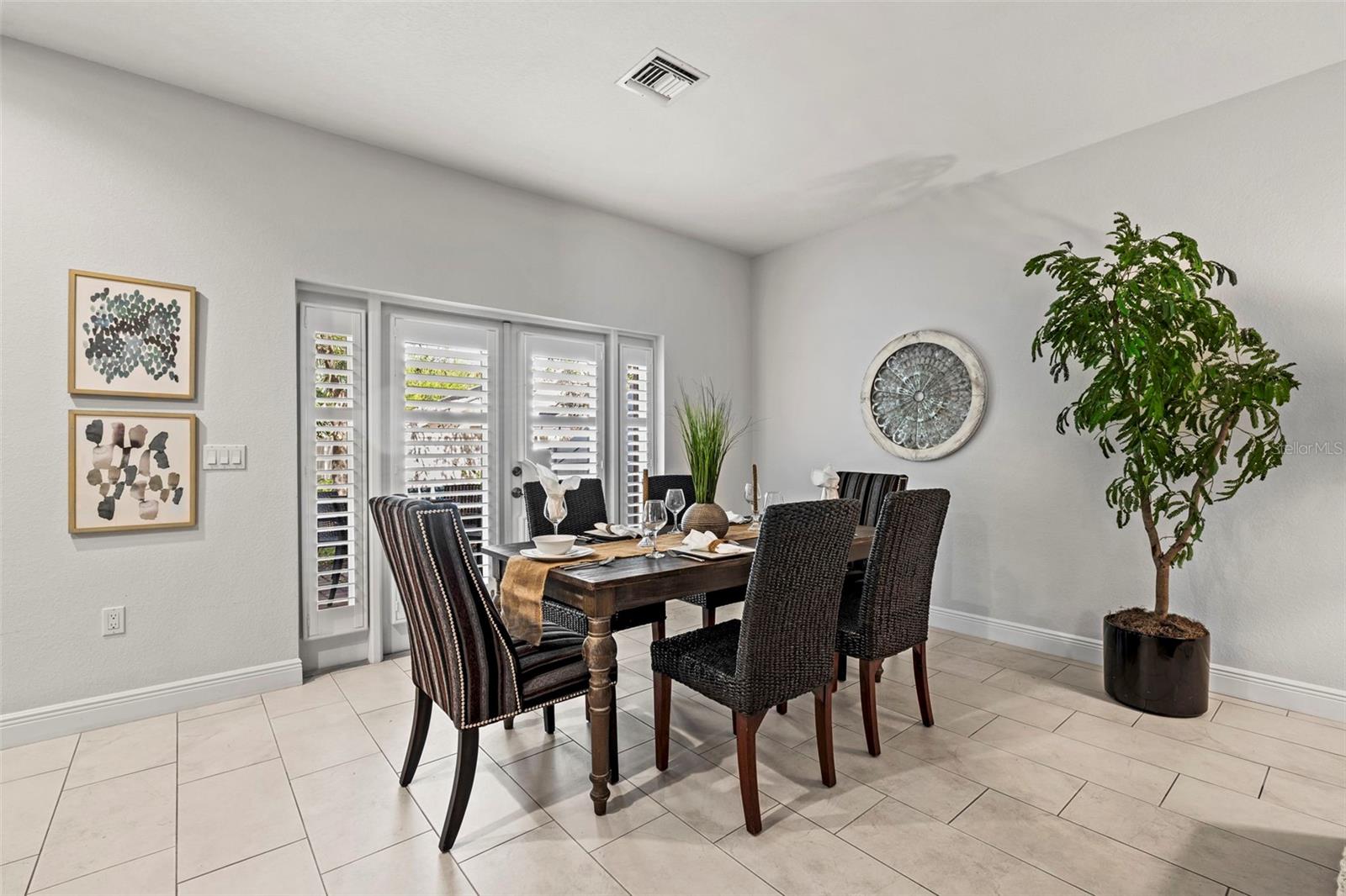 Image 11 of 47 For 771 Date Palm Lane