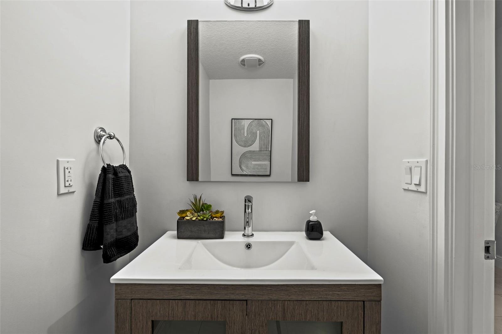 Image 16 of 47 For 771 Date Palm Lane