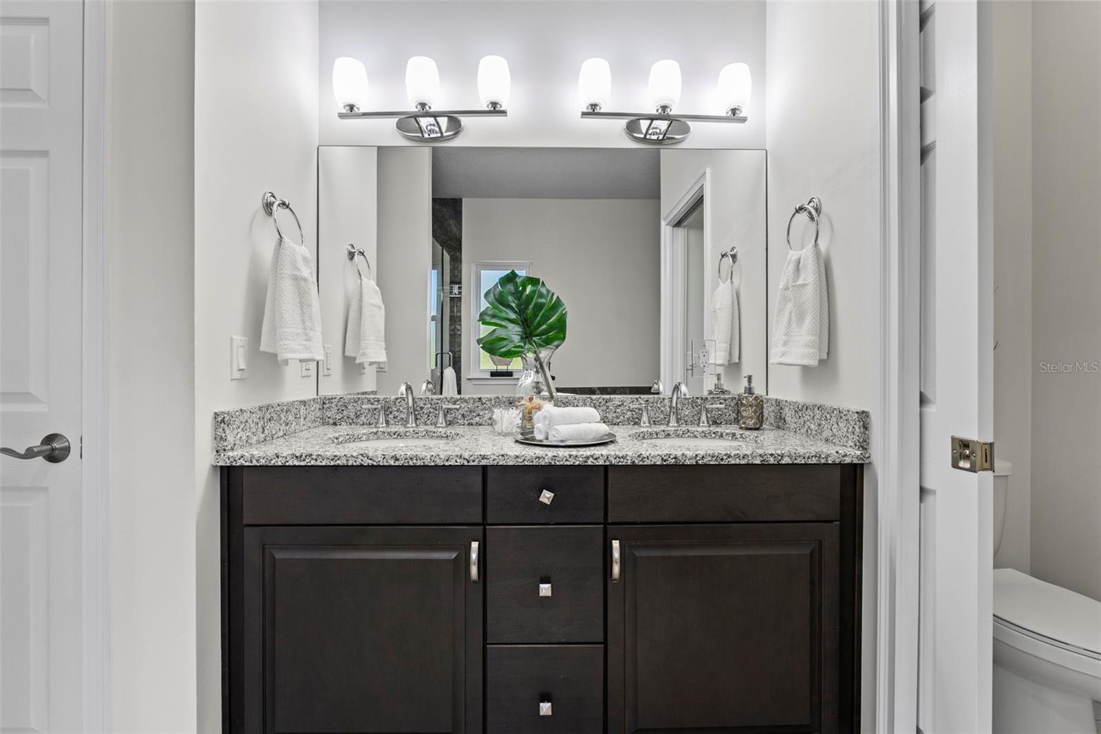 Image 24 of 47 For 771 Date Palm Lane