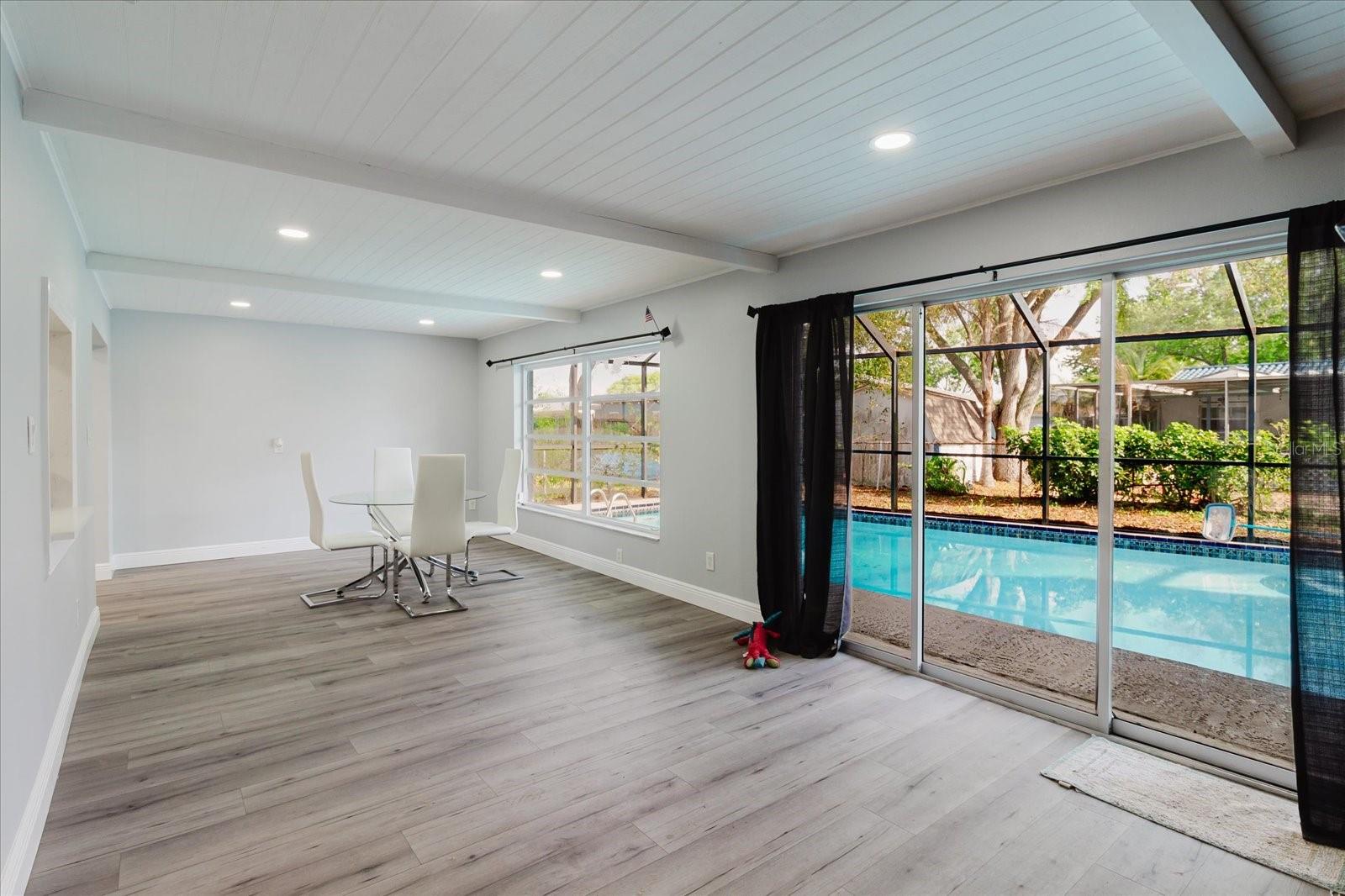 Image 10 of 37 For 1811 Forest Drive