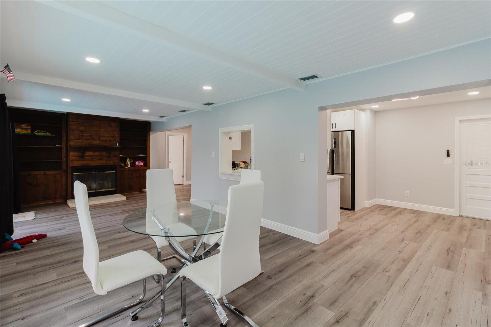 Image 11 of 37 For 1811 Forest Drive