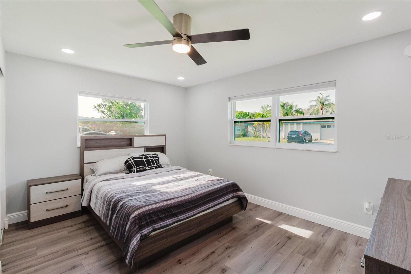 Image 17 of 37 For 1811 Forest Drive