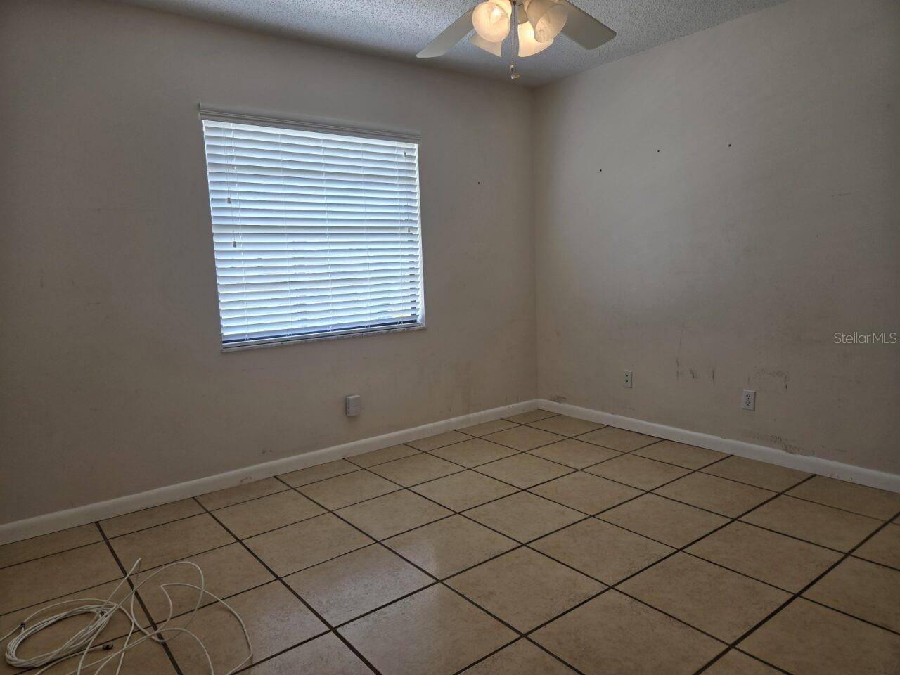 Image 17 of 22 For 38349 Cottonwood Place 1