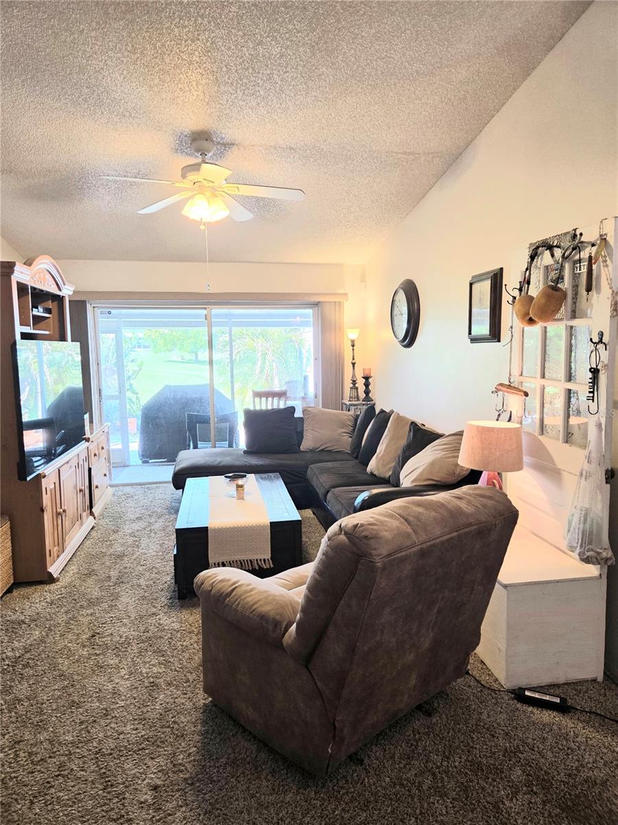 Image 14 of 41 For 3121 Beecher Drive E D