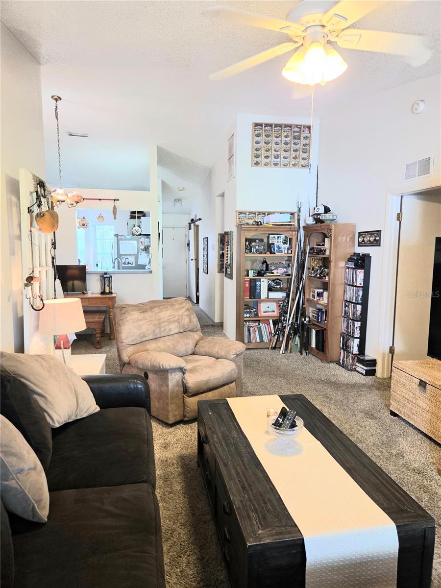 Image 16 of 41 For 3121 Beecher Drive E D