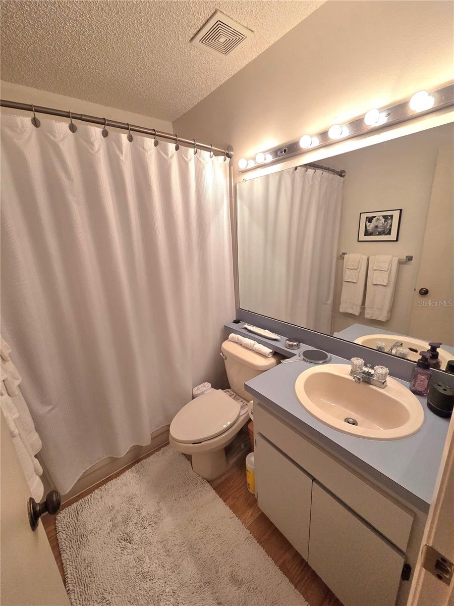 Image 35 of 41 For 3121 Beecher Drive E D