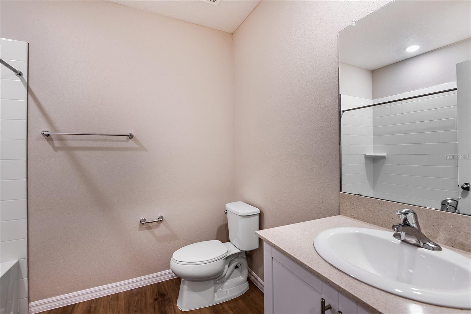 Image 8 of 26 For 4579 Riverbend Boulevard