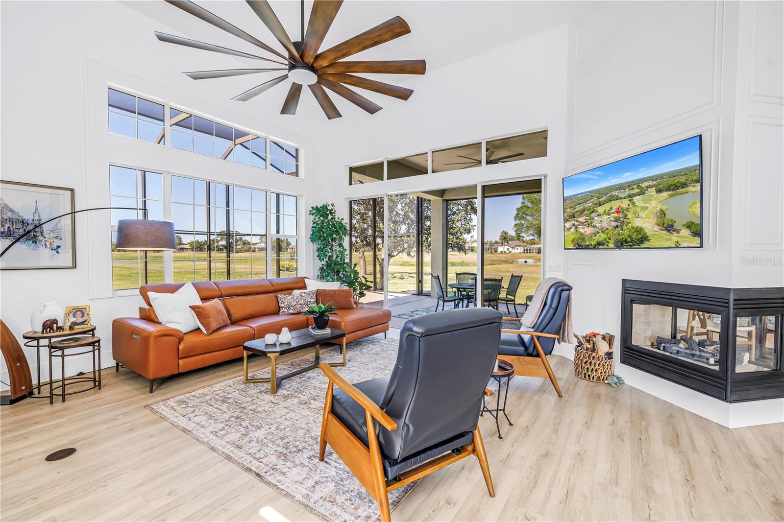 Image 10 of 78 For 11902 Woodland Terrace