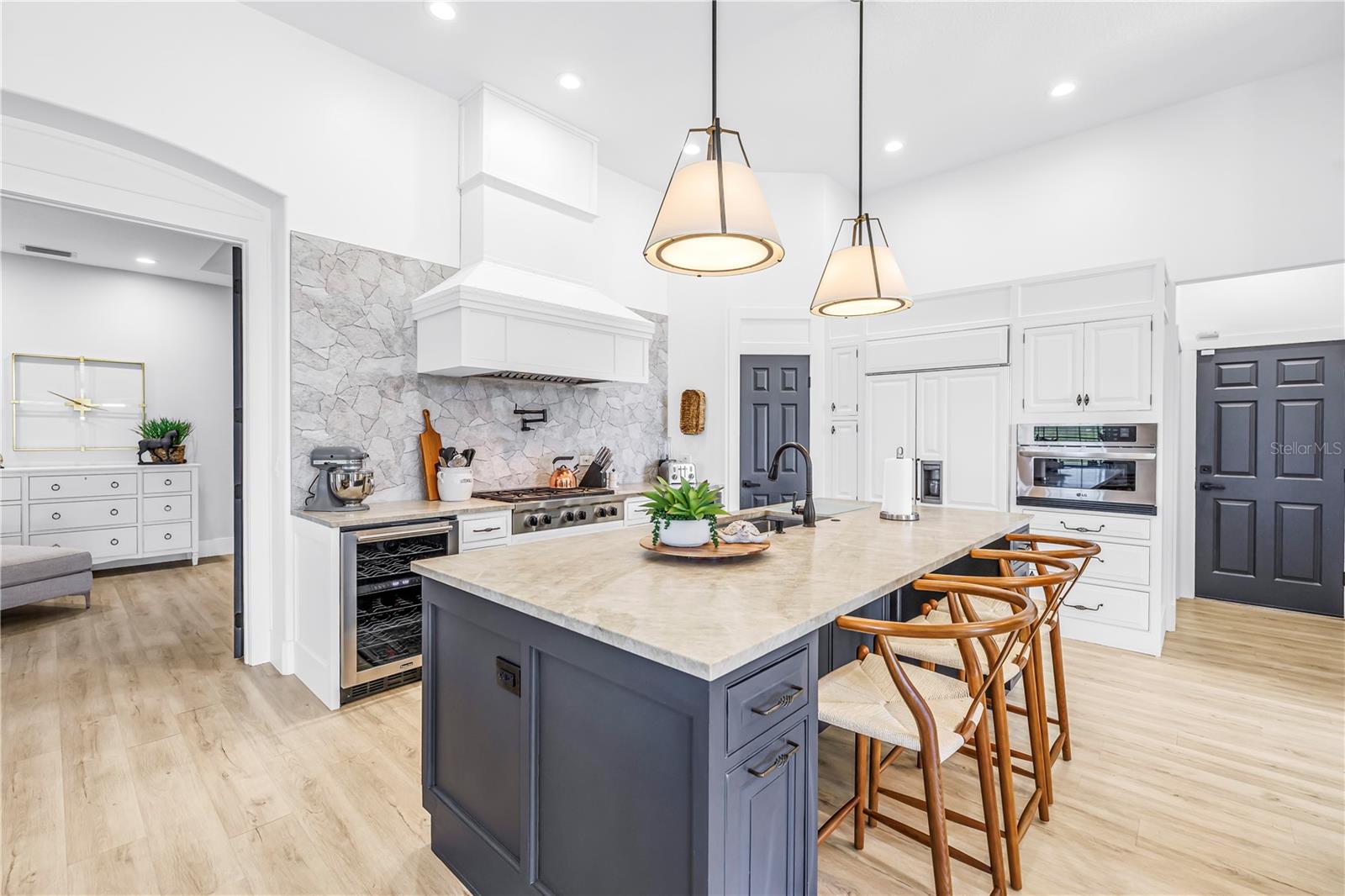 Image 18 of 78 For 11902 Woodland Terrace