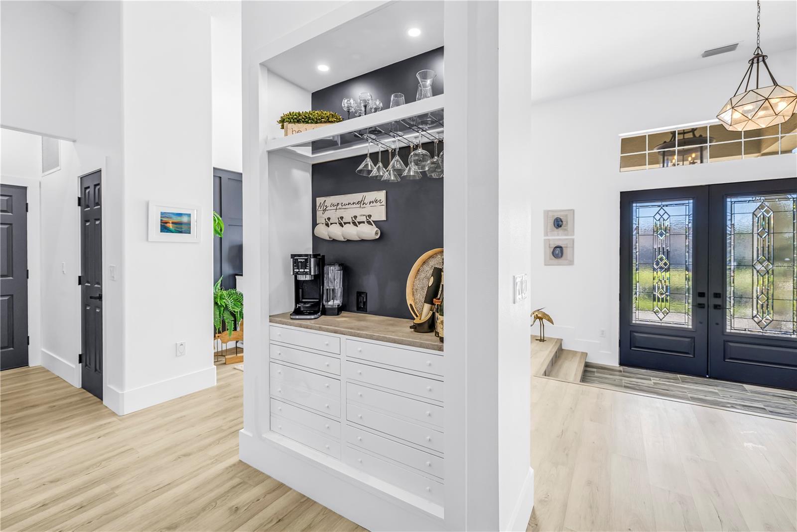 Image 27 of 78 For 11902 Woodland Terrace