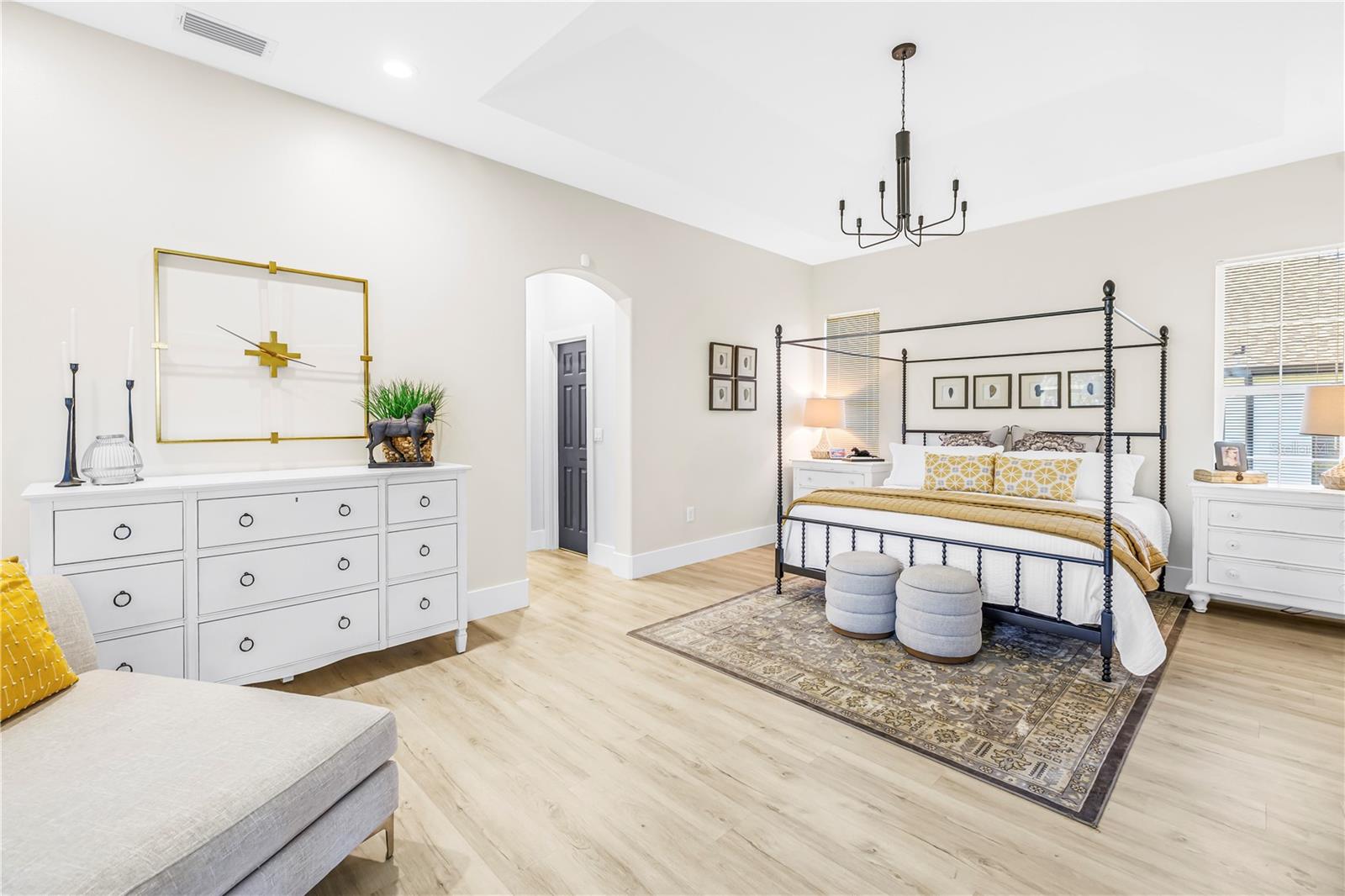 Image 29 of 78 For 11902 Woodland Terrace