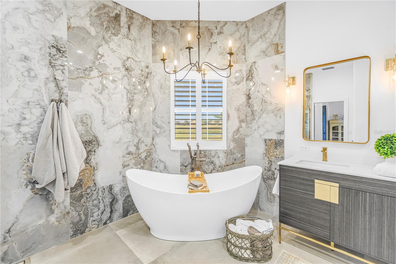 Image 38 of 78 For 11902 Woodland Terrace