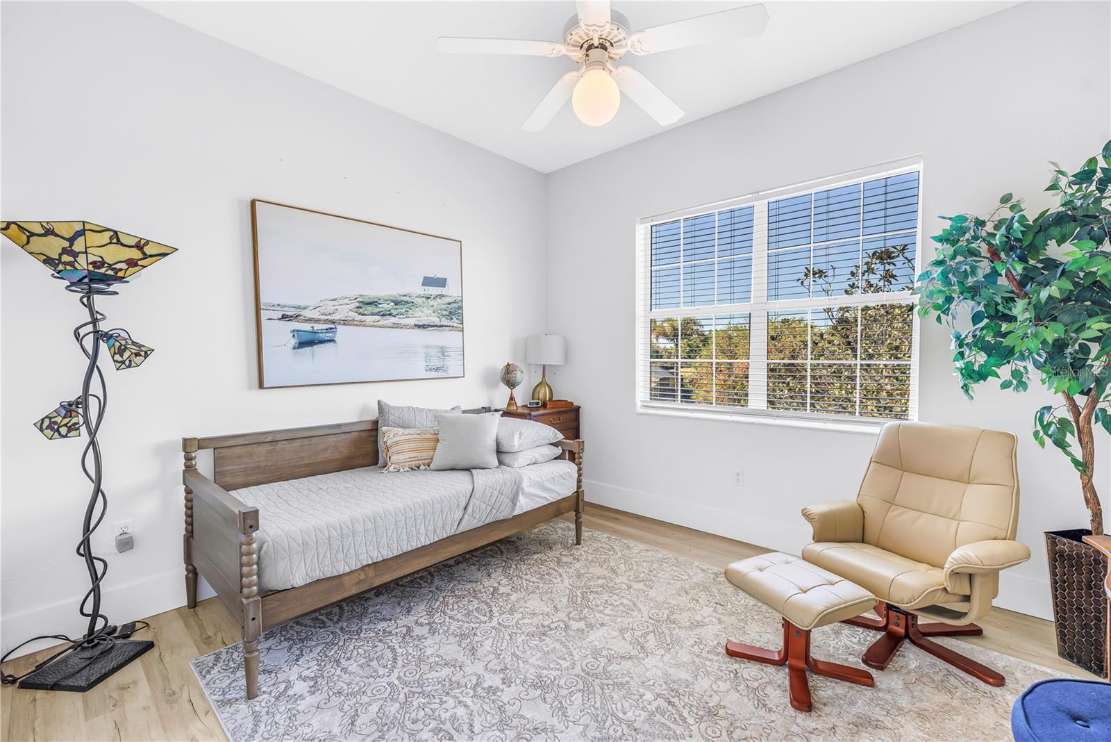 Image 52 of 78 For 11902 Woodland Terrace